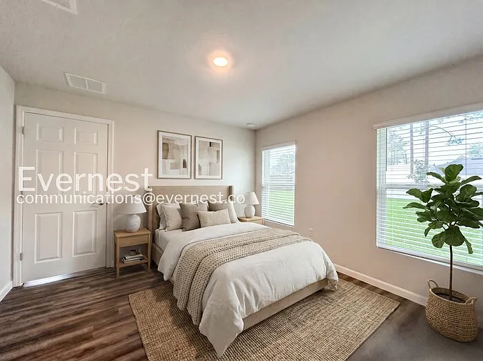 11 Postman Ln — Photo 4