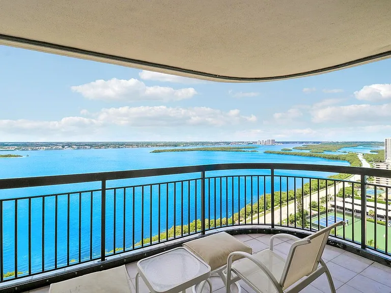 5380 N Ocean Dr #22J — Photo 1