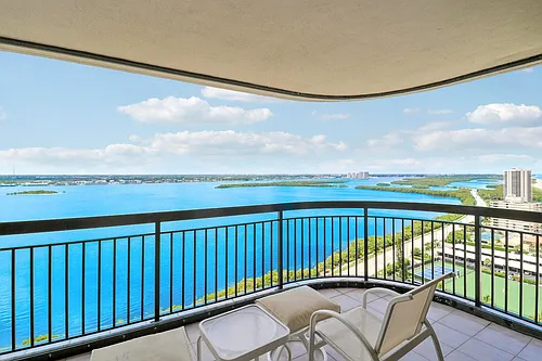 5380 N Ocean Dr Photo 1