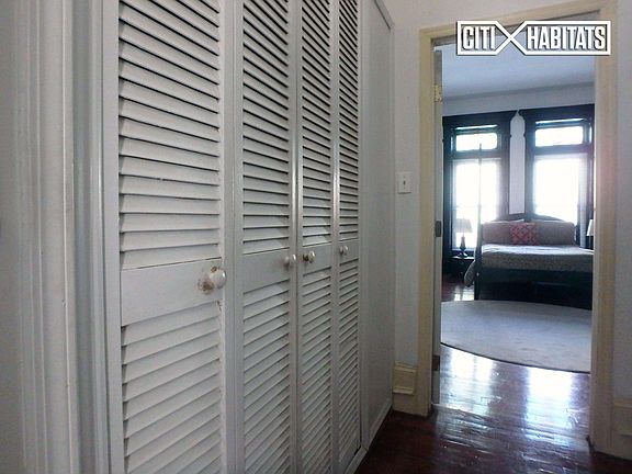 4th image of 270 Hancock St APT 2