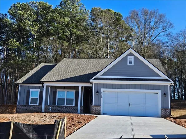 578 Calgary Downs Dr, Winder, GA 30680