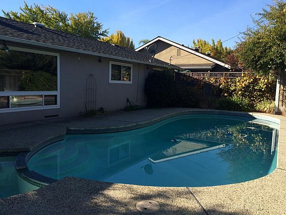 2nd image of 1343 Tenaya Dr