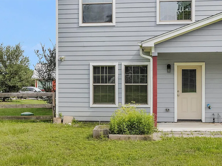 26152 Avenue E #A — Photo 28