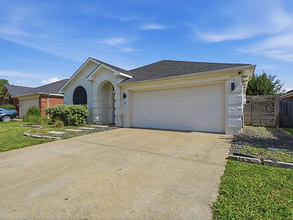 4th image of 417 Shadow Grass Ave
