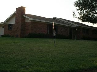 5201 Stillwood Dr, Wichita Falls, TX 76302