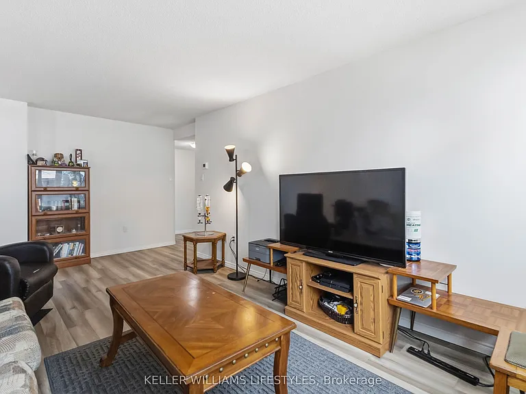 155 Kent St #405 — Photo 13