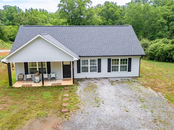 118 Wash Rider Rd, Dahlonega, GA 30533