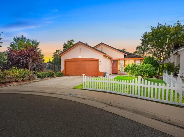 8401 Pinyon Pine Pl, Antelope, CA 95843