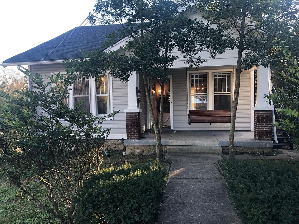 1st image of 1201 Cedar Ln #B