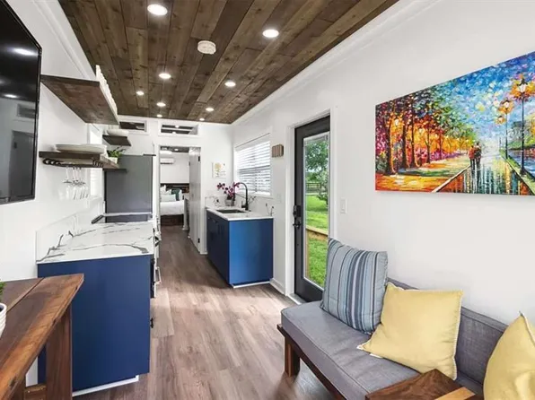 4090 78th Ave N, Pinellas Park, FL 33781