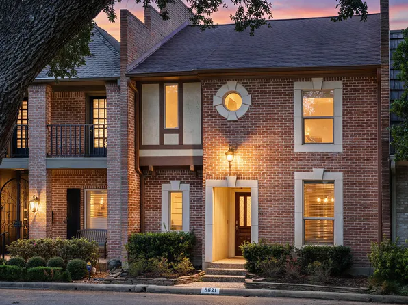 9621 Longmont Dr, Houston, TX 77063