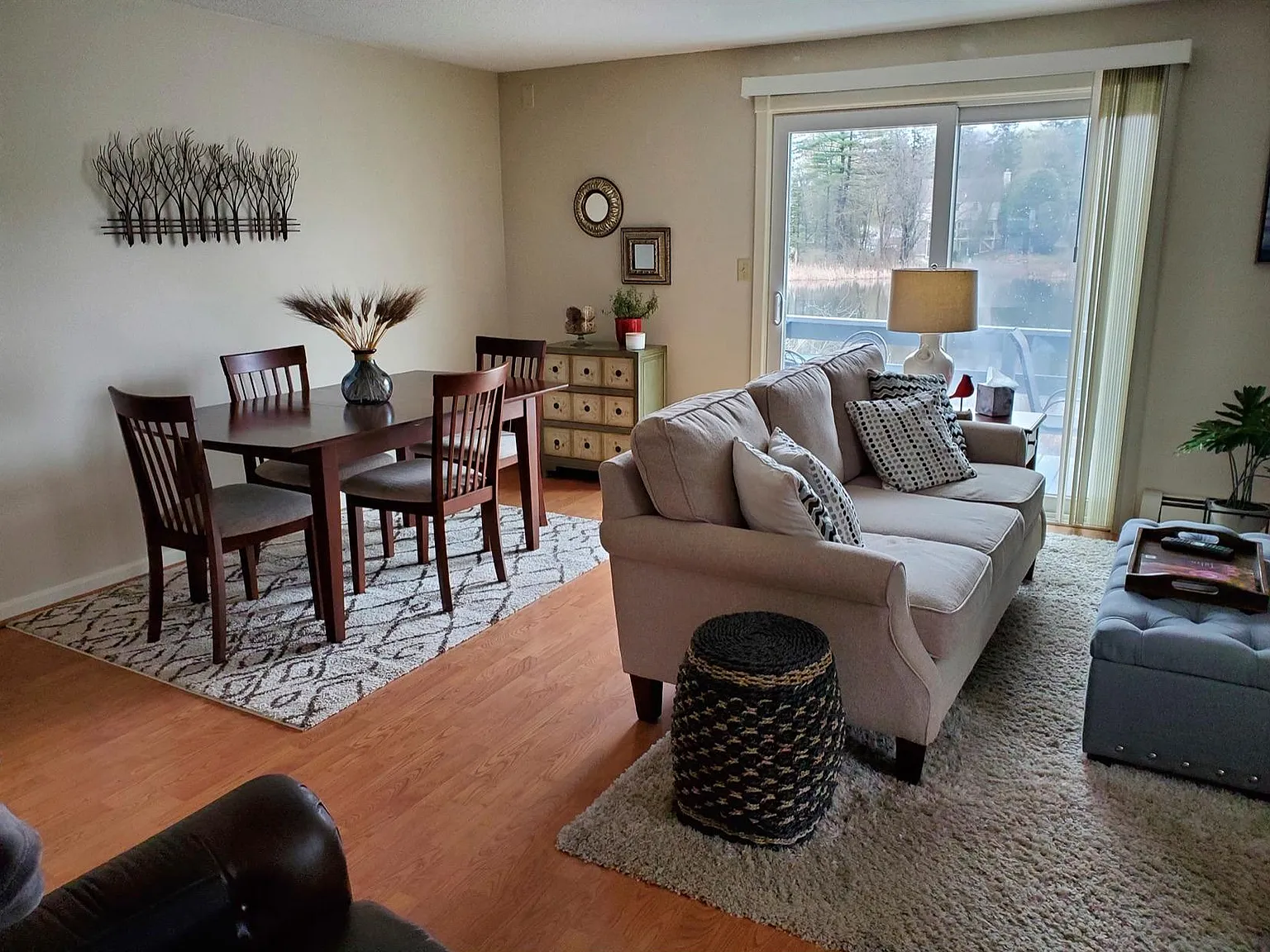 2 bed, 1.5 bath, 1150 sqft, $3,100 — Photo 3