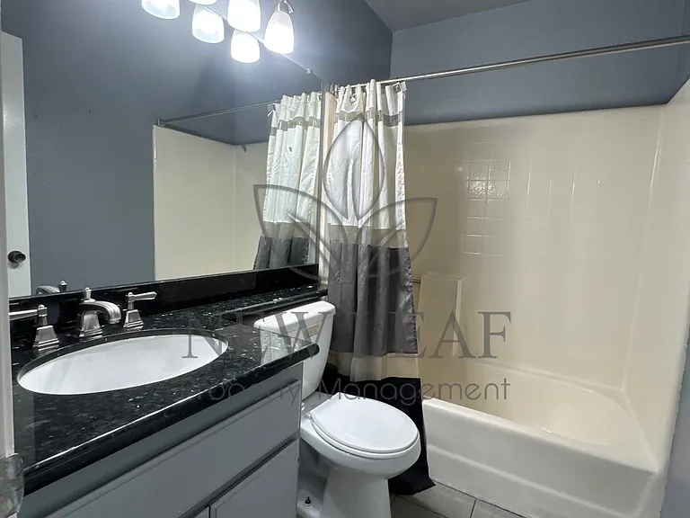 831 Carlton Privado — Photo 10