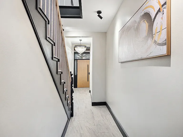 72-14 66th St #2R — Photo 1