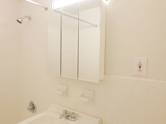 4th image of 317 E 85th St APT 1A