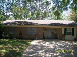 2230 Bella Vista Dr, Paris, TX 75460