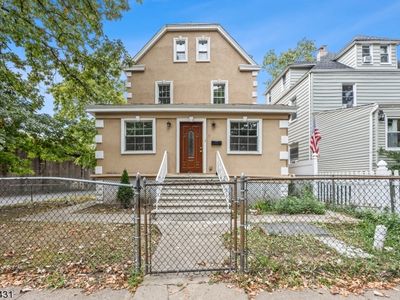 3 Davis Ave, East Orange, NJ, 07017