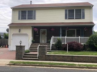 442 Atlantic St, Keyport, NJ 07735