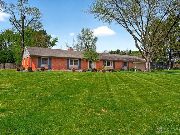 3rd image of 5583 Hugh Dr
