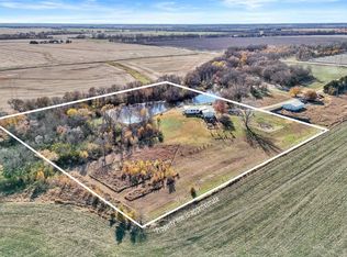 1828 S East Lake Rd, Newton, KS 67114