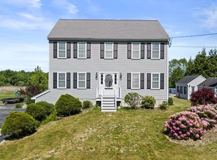 67 Franklin St, Halifax, MA 02338