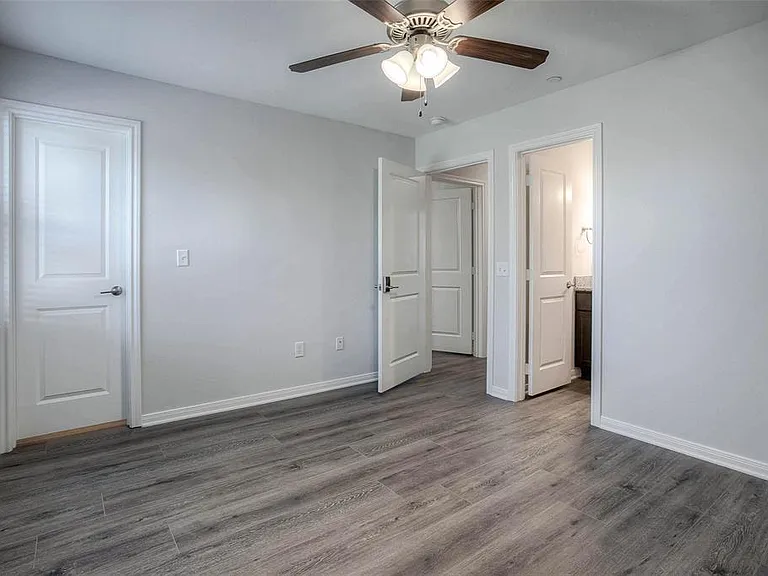 1419 Avenue N #2 — Photo 32