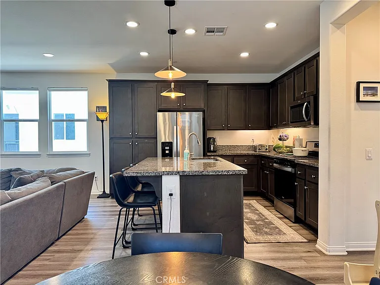 10577 Cannon Dr — Photo 1