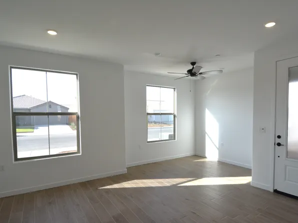 7414 Lemon Meadow Pl, Bakersfield, CA 93313