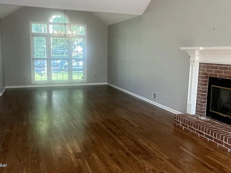 402 Trinity Hills Ln — Photo 4