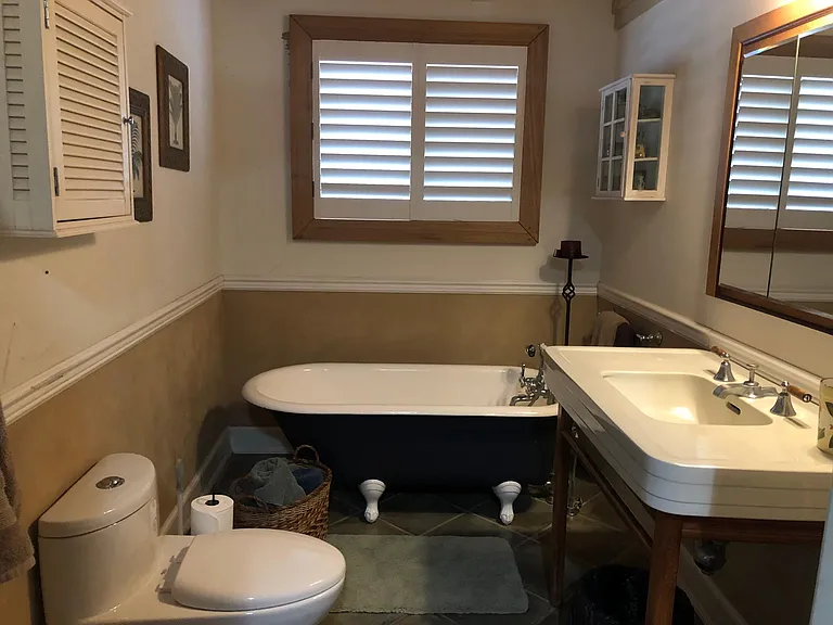 156A Ainoni St — Photo 9