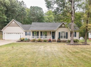 1572 Danny Bell Rd, Asheboro, NC 27205