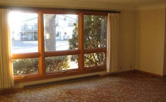 5th image of 104 1st Ave E