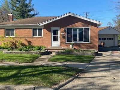 339 Royal Park Ln, Madison Heights, MI, 48071