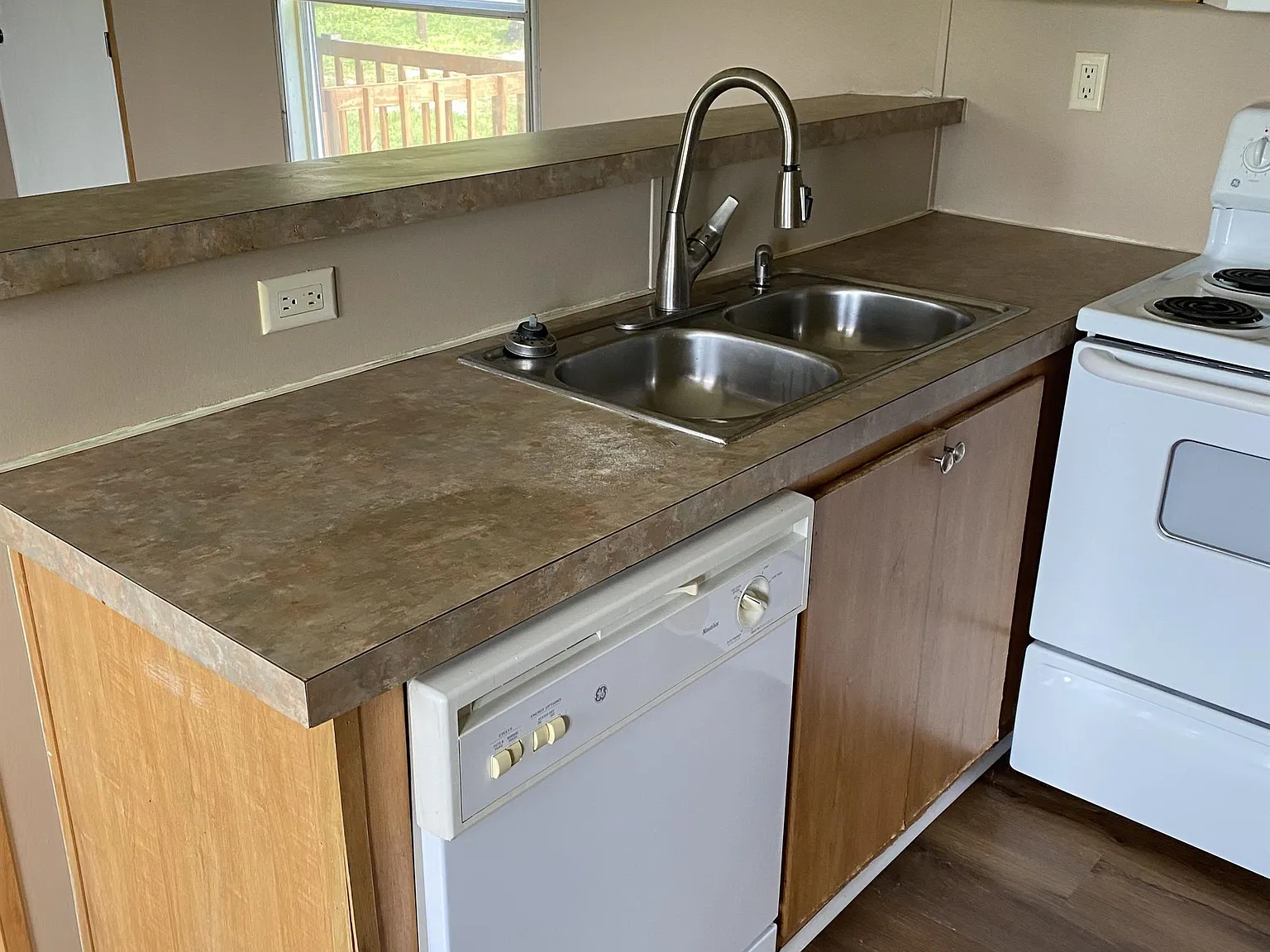 105 Stumphs Court - 1 — Photo 1