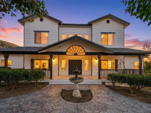 1925 Robinhood Rd, San Marcos, CA 92084