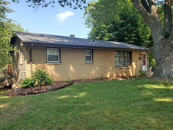 2nd image of 1919 Shelly Dr