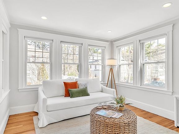 4th image of 88 Warwick Rd #1