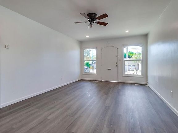 2nd image of 6035 La Jolla Hermosa Ave