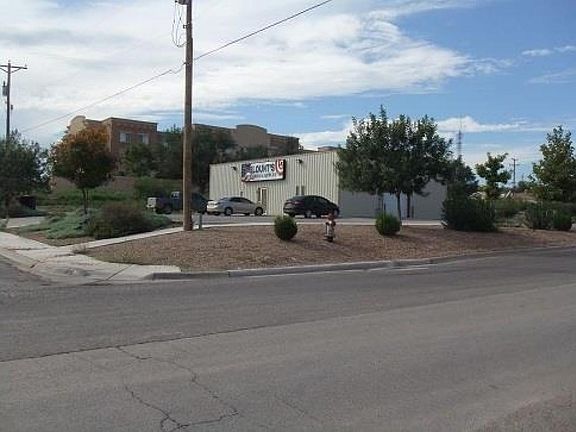 3rd image of 1200 N Virginia Ave