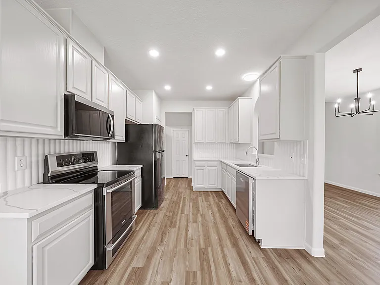 506 Marathon Pl — Photo 18