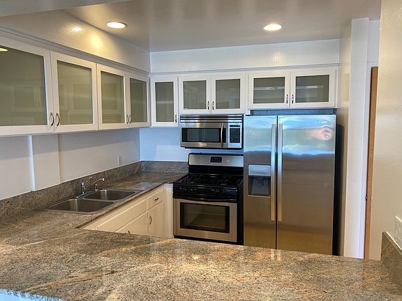 5th image of 18241 Coastline Dr APT 1
