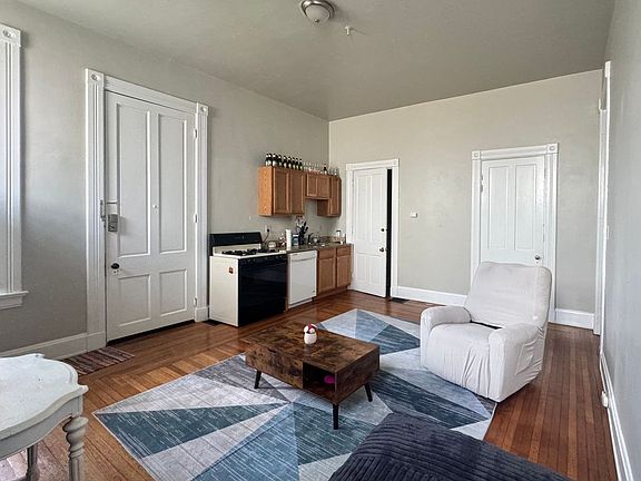 5th image of 30 Conklin St #1