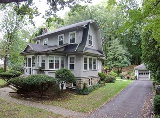 12 Crane Rd, Mountain Lakes, NJ 07046