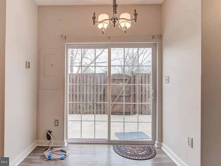7700 Duneiden Ln — Photo 8