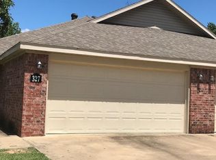 329 E Walnut St, Rogers, AR 72756