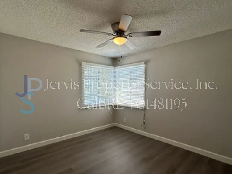 3136 El Segundo Blvd #G — Photo 7