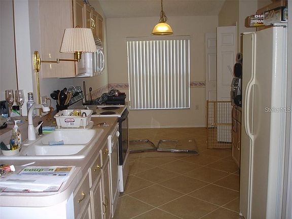 5th image of 3801 Heritage Oaks Ct
