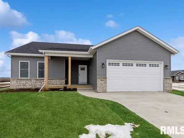 1831 S 5th St, Eldridge, IA 52748