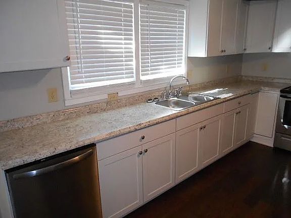 Plenty of room to prep on your kitchen counter