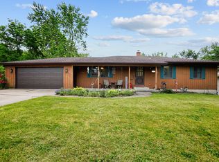 1070 Woodland Ct, Lowell, IN 46356